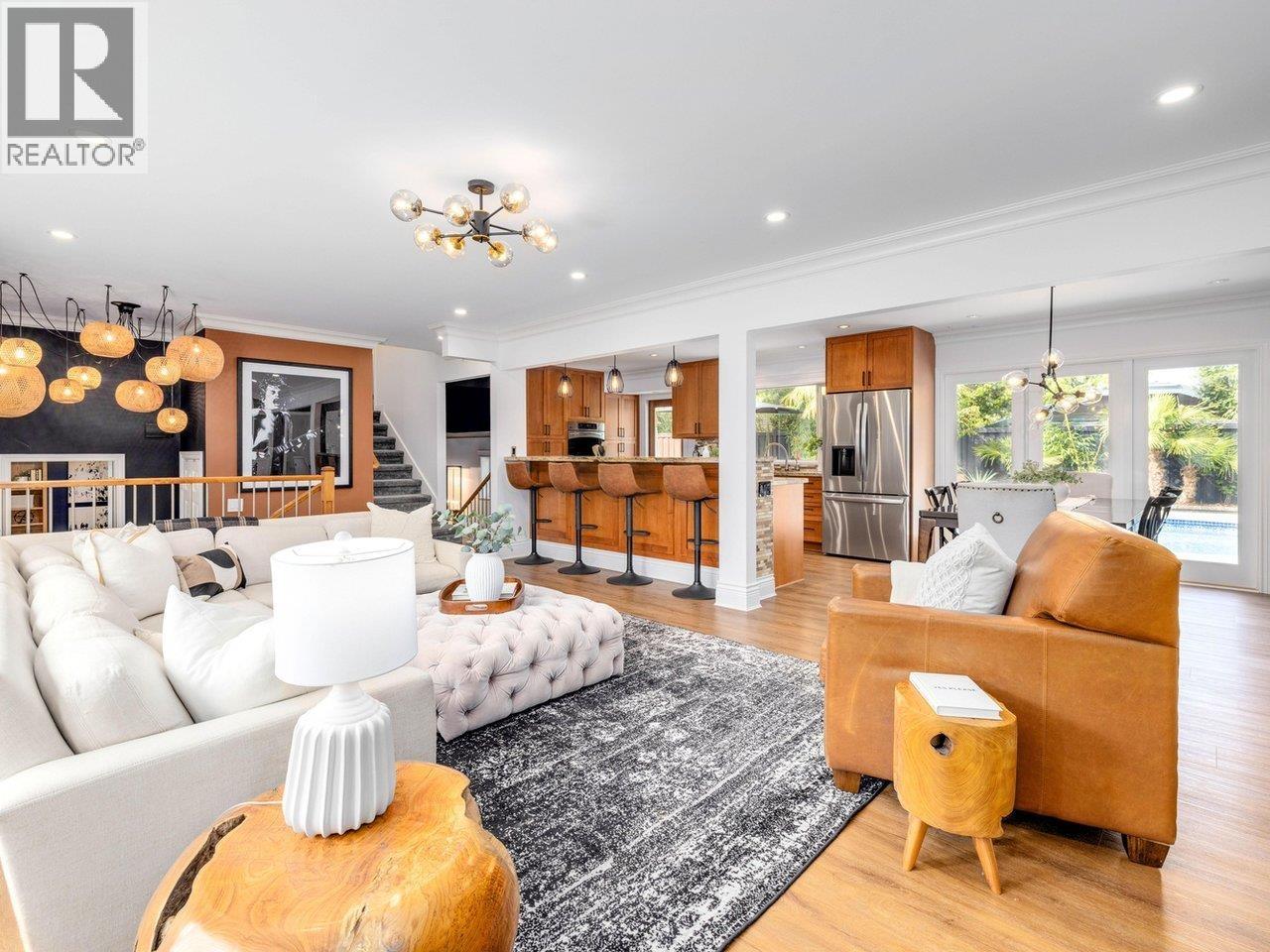 Property at 1050 EDEN CRESCENT image 4