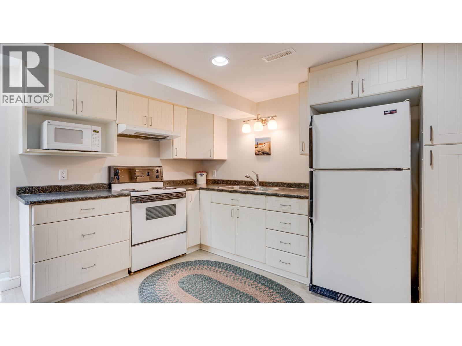 2302 23 Avenue, Vernon, British Columbia  V1T 1J7 - Photo 31 - 10358949
