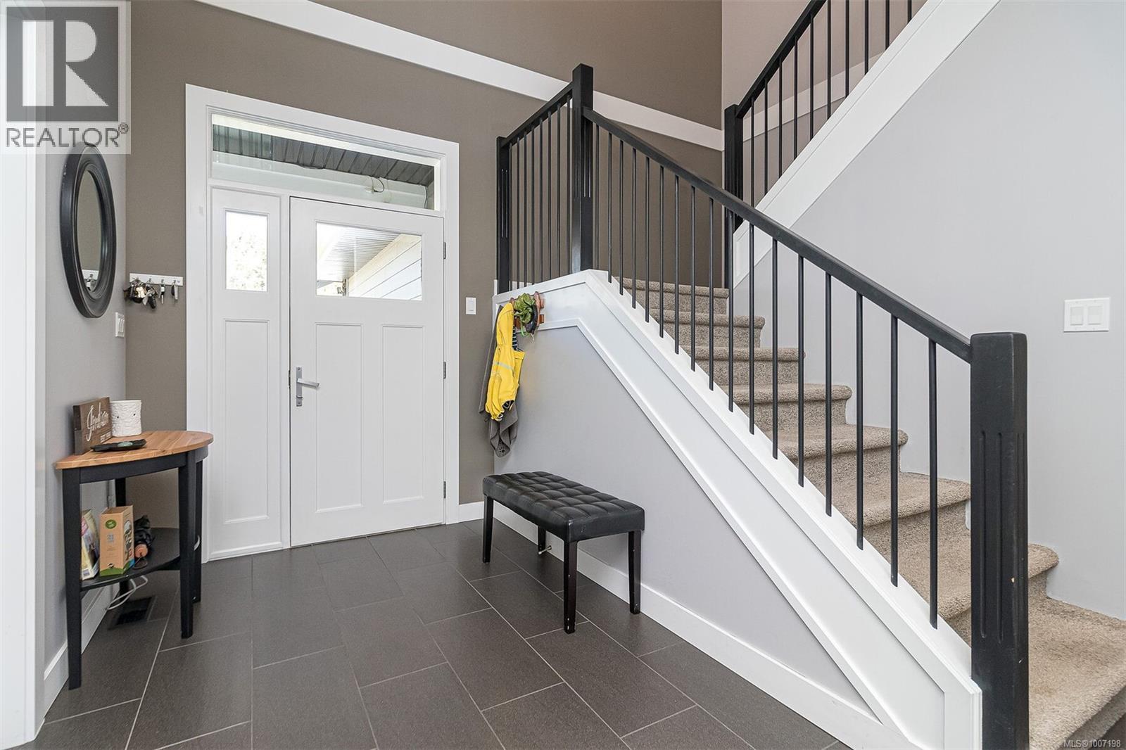 Property at 3429 Hopwood Pl image 4