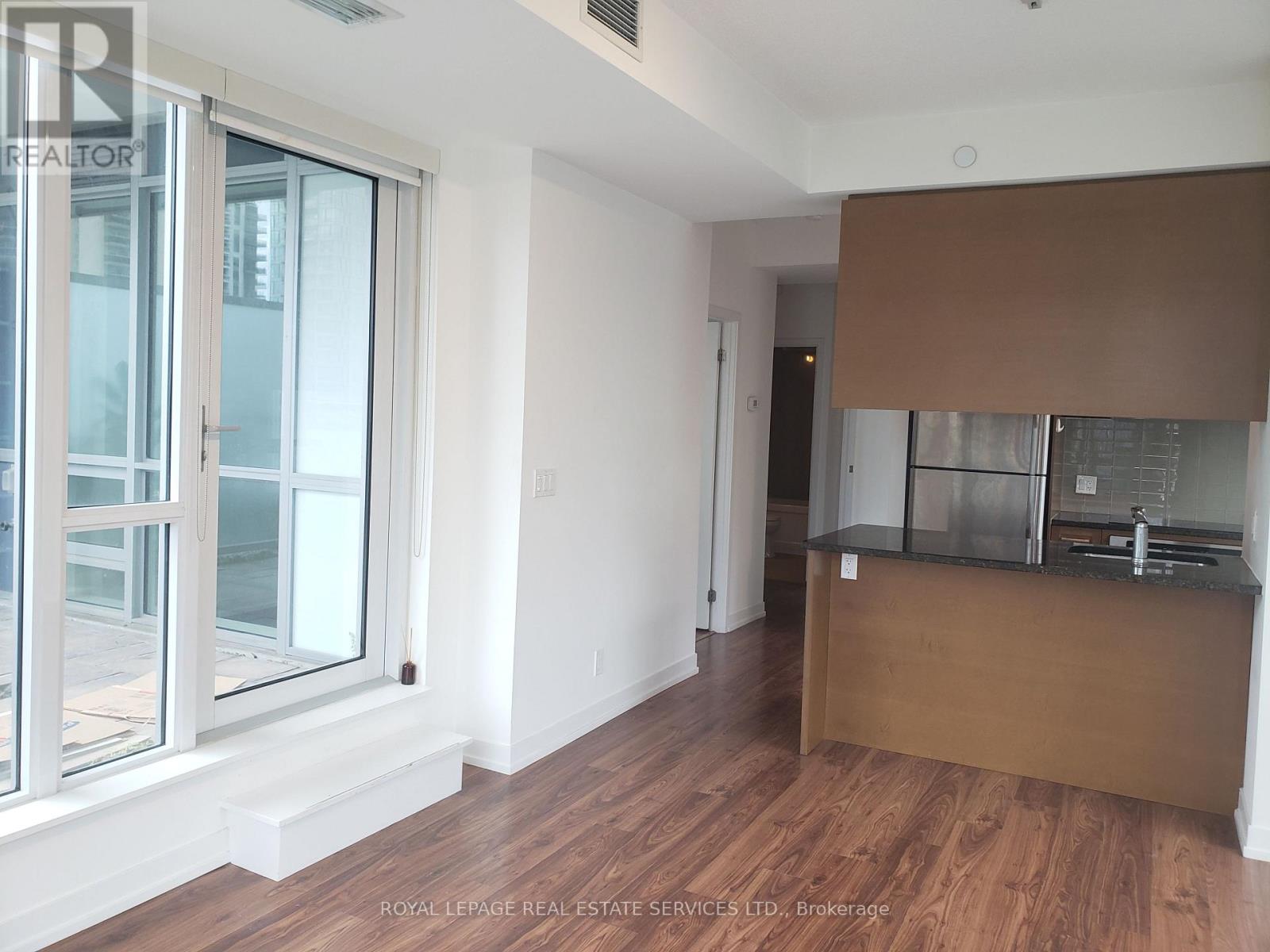 520 - 98 Lillian Street, Toronto, Ontario  M4S 0A5 - Photo 3 - C12340827
