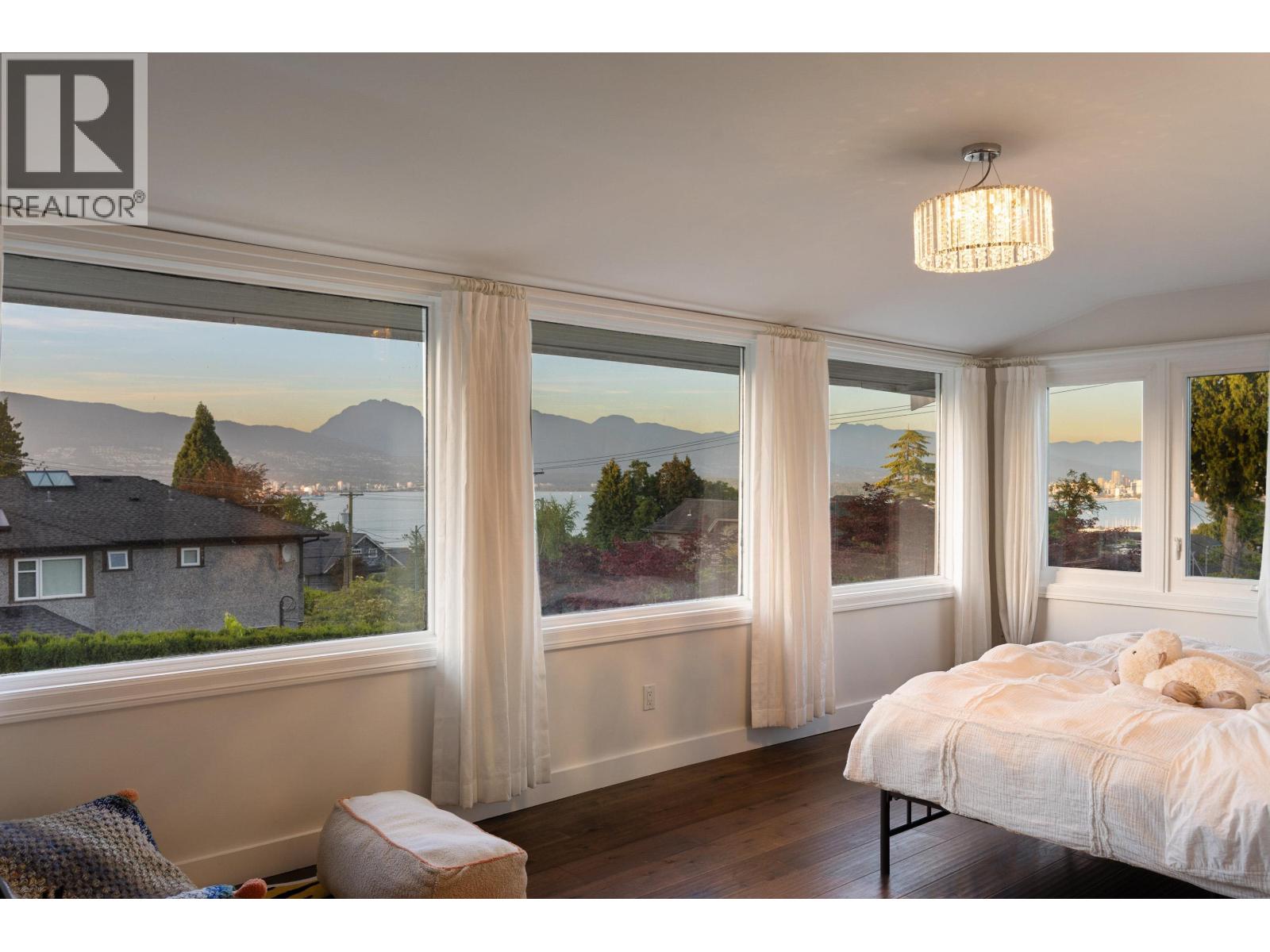 4603 W 5th Avenue, Vancouver, British Columbia  V6R 1S9 - Photo 3 - R3036267