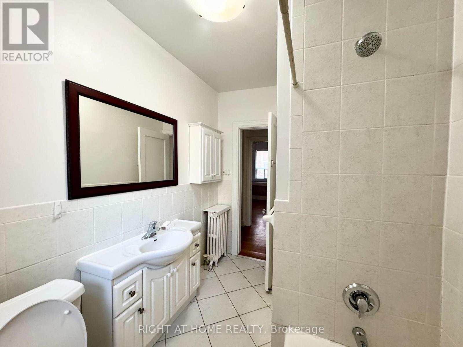 Main Apartment - 1198 Avenue Road, Toronto, Ontario  M5N 2G1 - Photo 26 - C12319398