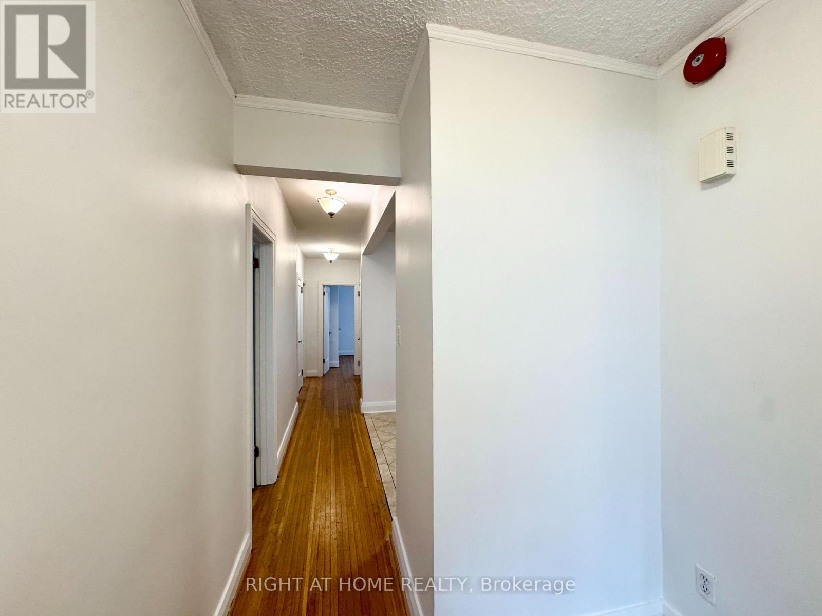 Main Apartment - 1198 Avenue Road, Toronto, Ontario  M5N 2G1 - Photo 29 - C12319398