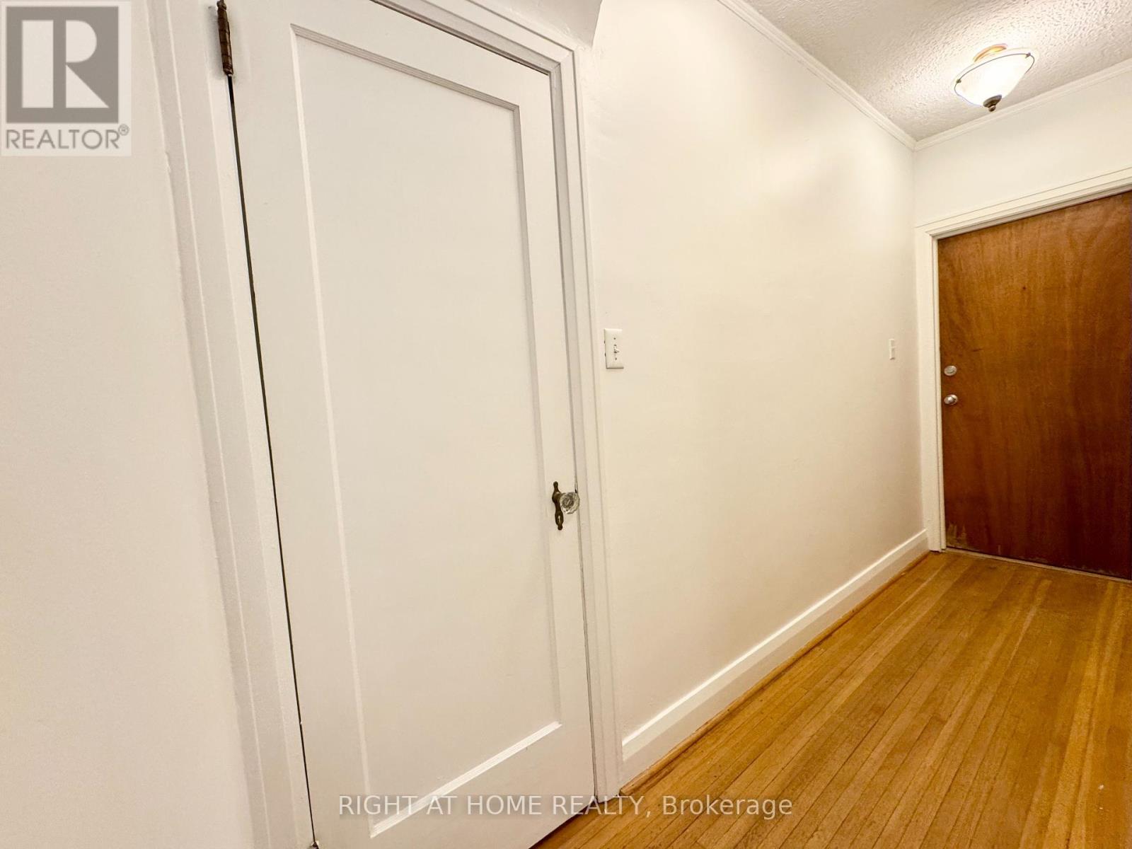 Main Apartment - 1198 Avenue Road, Toronto, Ontario  M5N 2G1 - Photo 30 - C12319398