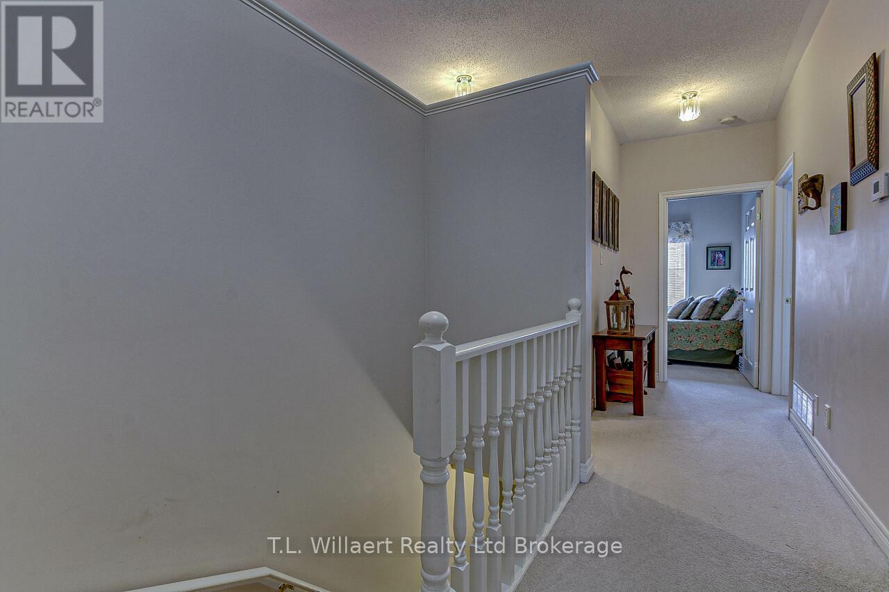 Unit 4 - 7-105 King Street, Tillsonburg, Ontario  N4G 5V1 - Photo 5 - X12338908
