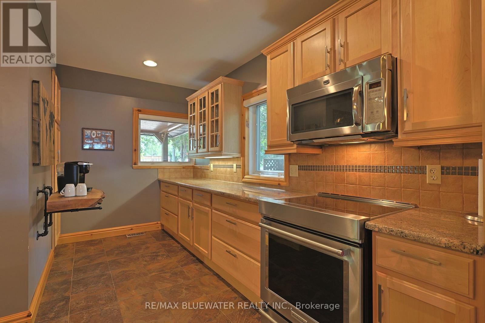 71235 Elizabeth Street, Bluewater, Ontario  N0M 1N0 - Photo 15 - X12340890