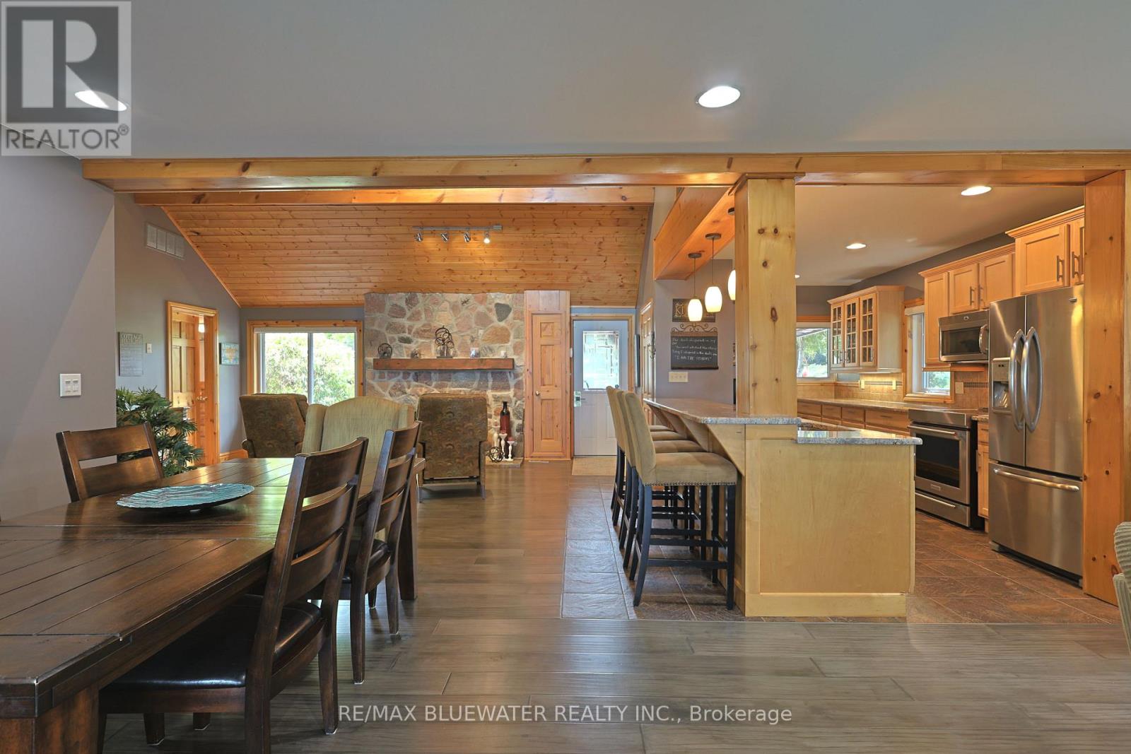 71235 Elizabeth Street, Bluewater, Ontario  N0M 1N0 - Photo 18 - X12340890