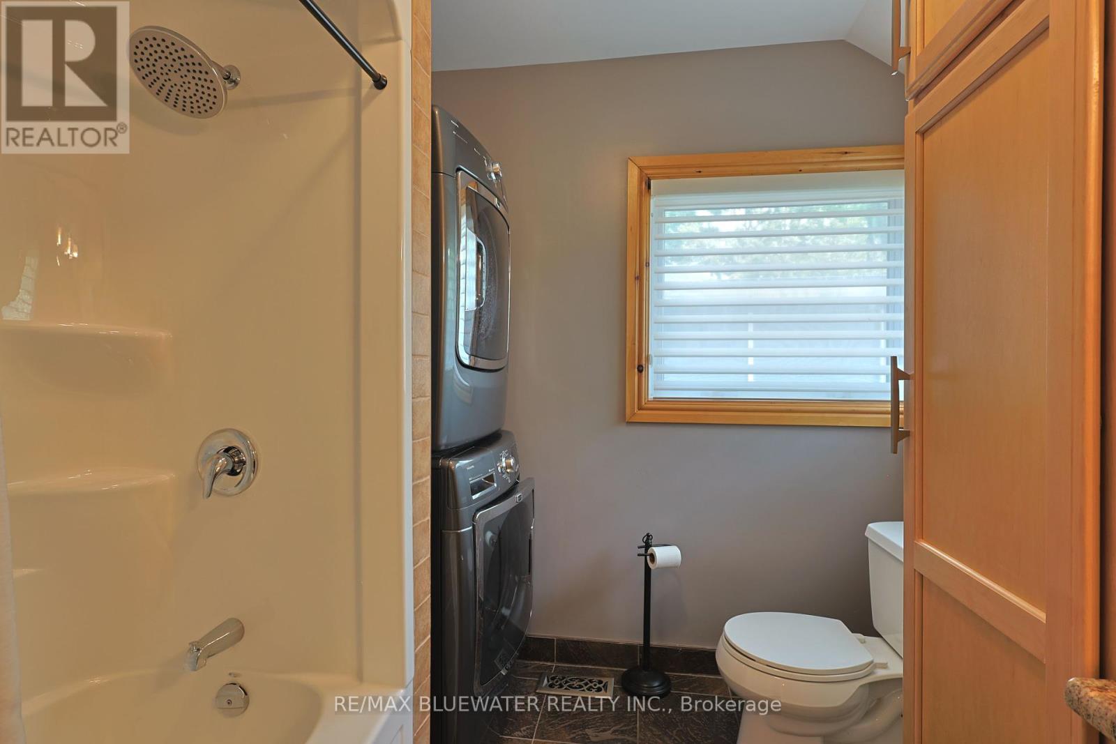 71235 Elizabeth Street, Bluewater, Ontario  N0M 1N0 - Photo 32 - X12340890