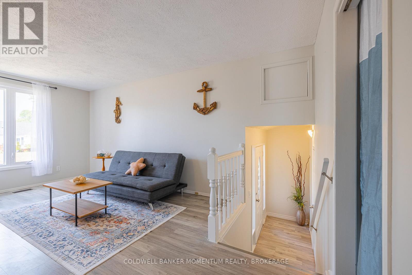 386 Daytona Drive, Fort Erie, Ontario  L2A 4Y9 - Photo 7 - X12340876