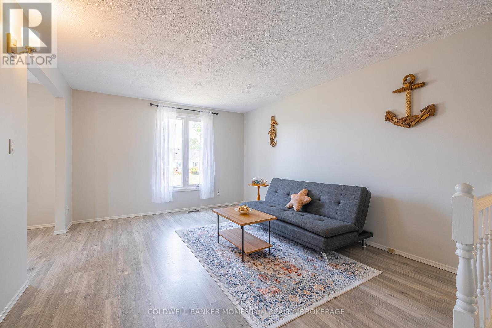 386 Daytona Drive, Fort Erie, Ontario  L2A 4Y9 - Photo 8 - X12340876