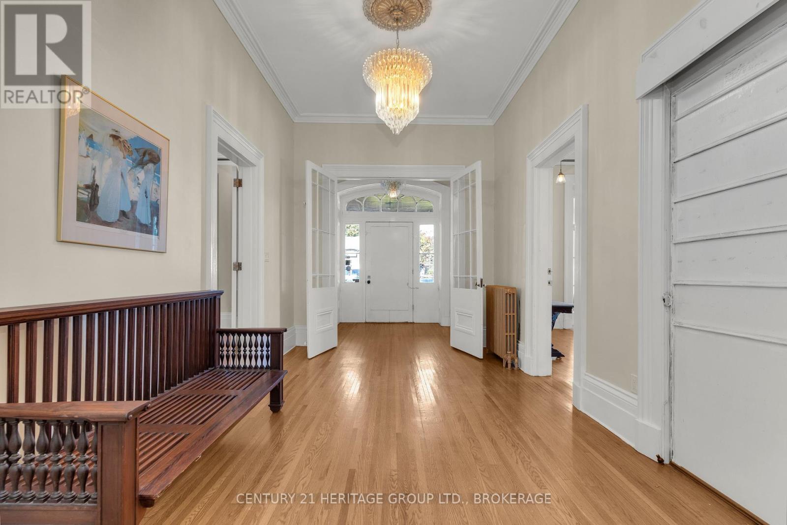 389 King Street E, Gananoque, Ontario  K7G 1G6 - Photo 11 - X12340928