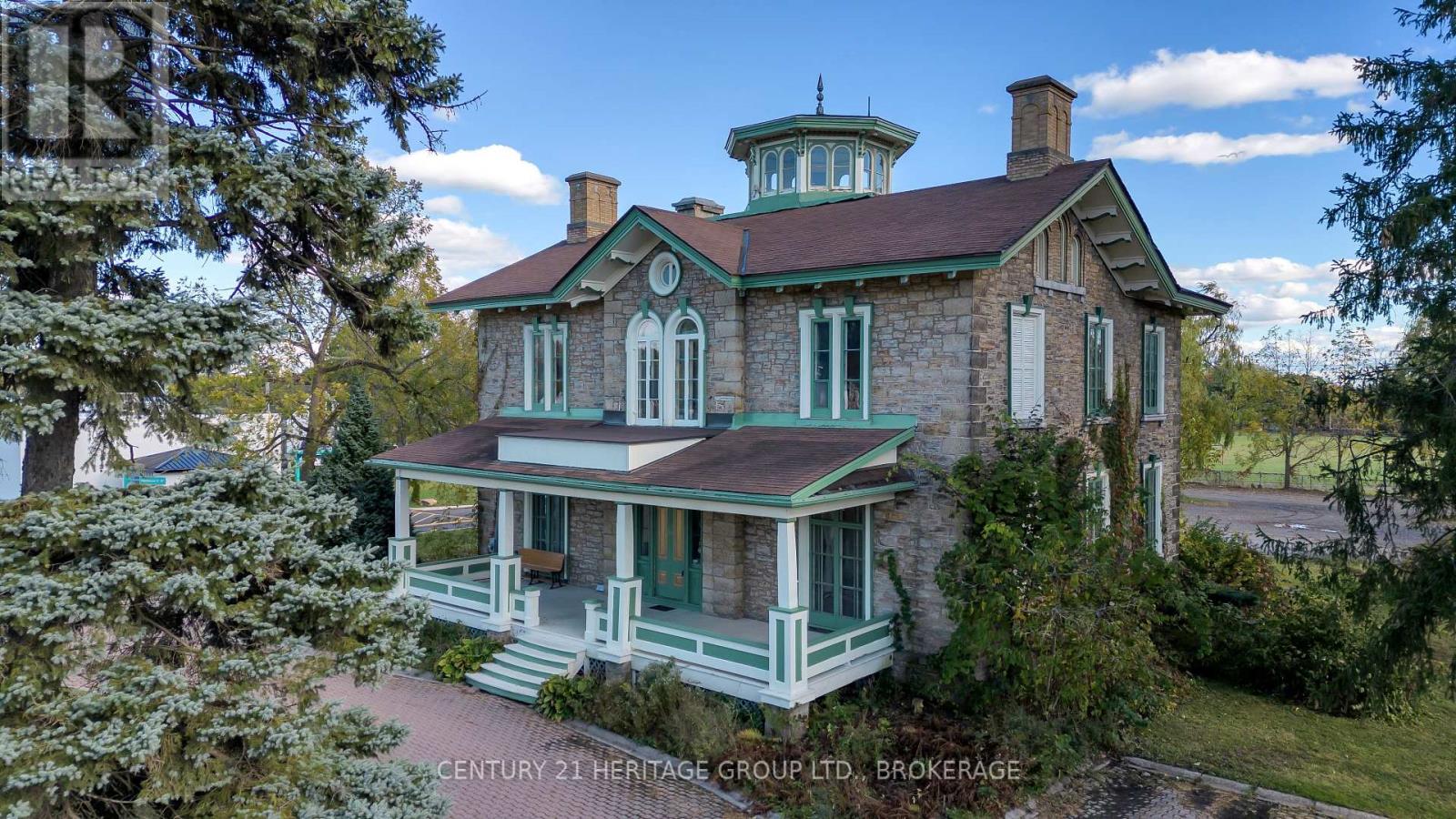 389 King Street E, Gananoque, Ontario  K7G 1G6 - Photo 2 - X12340928