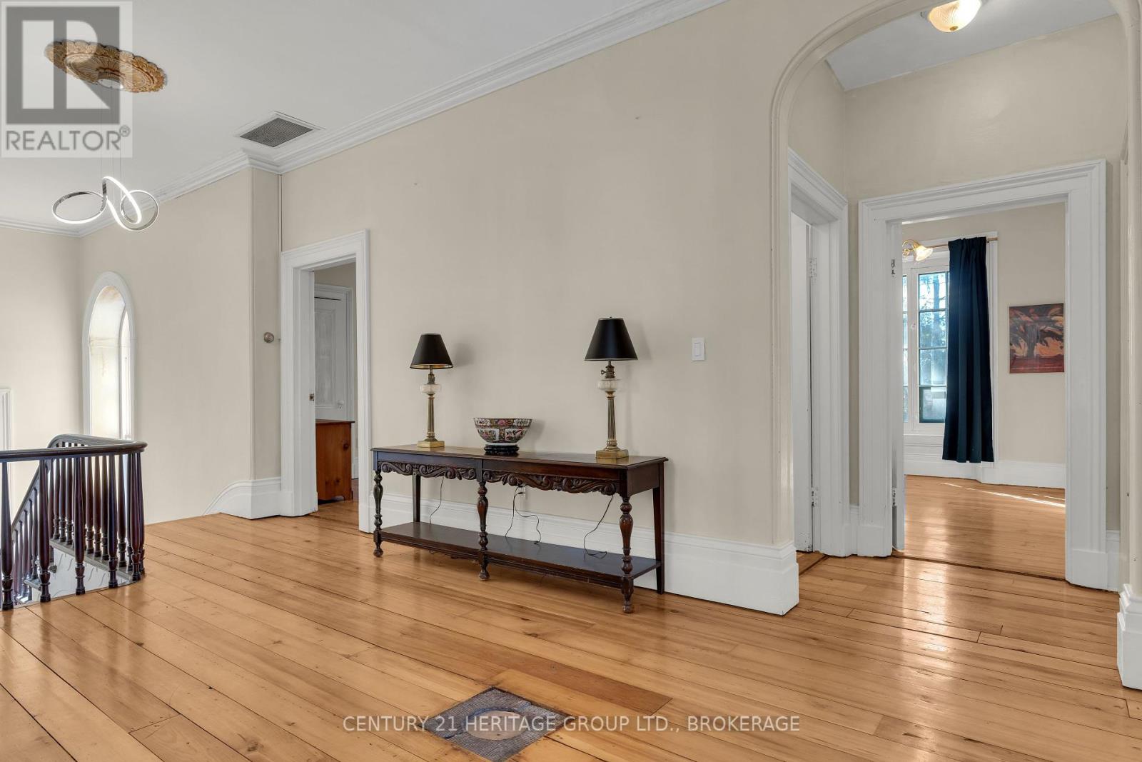 389 King Street E, Gananoque, Ontario  K7G 1G6 - Photo 34 - X12340928