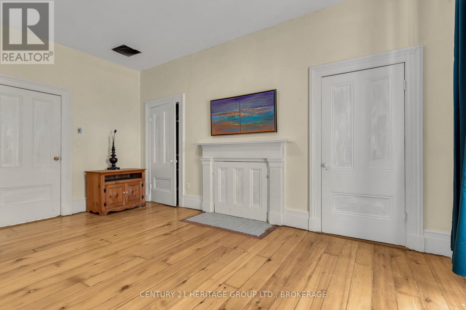 389 King Street E, Gananoque, Ontario  K7G 1G6 - Photo 37 - X12340928
