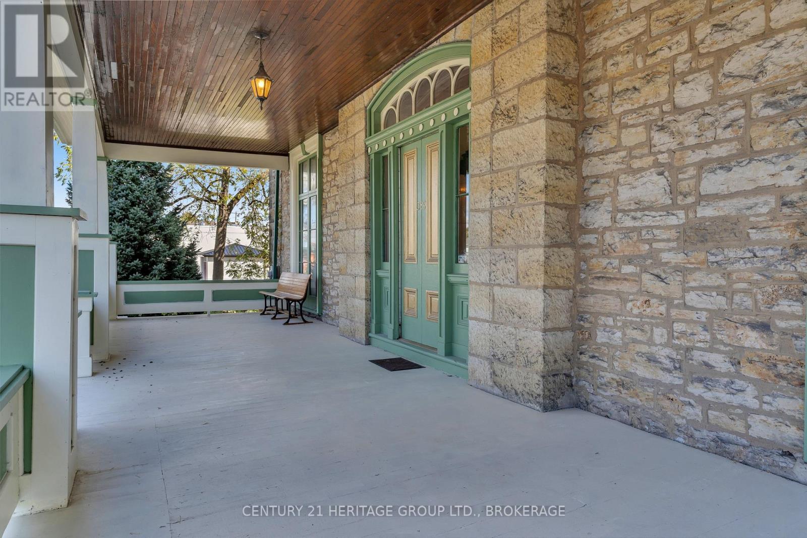389 King Street E, Gananoque, Ontario  K7G 1G6 - Photo 6 - X12340928