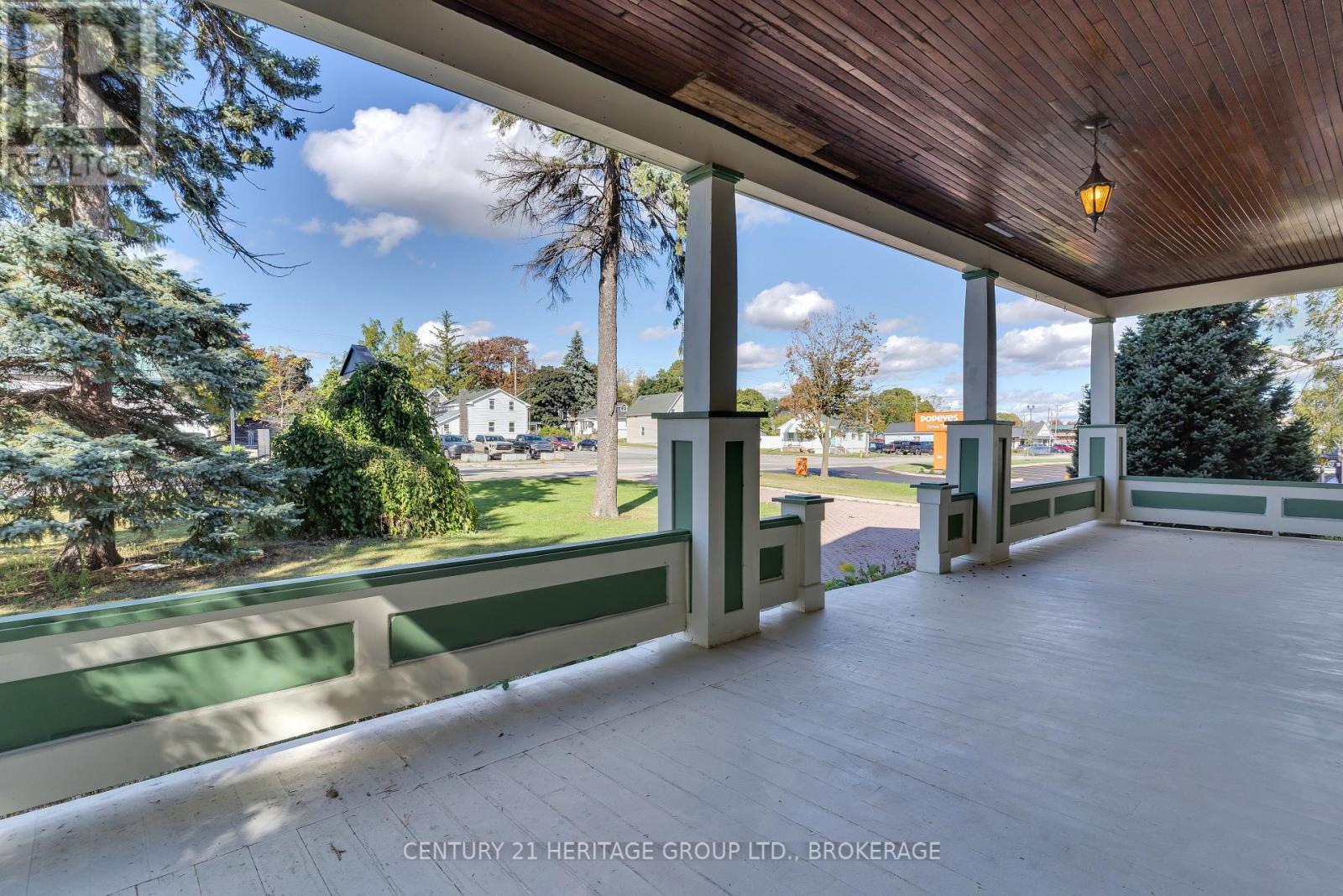 389 King Street E, Gananoque, Ontario  K7G 1G6 - Photo 7 - X12340928