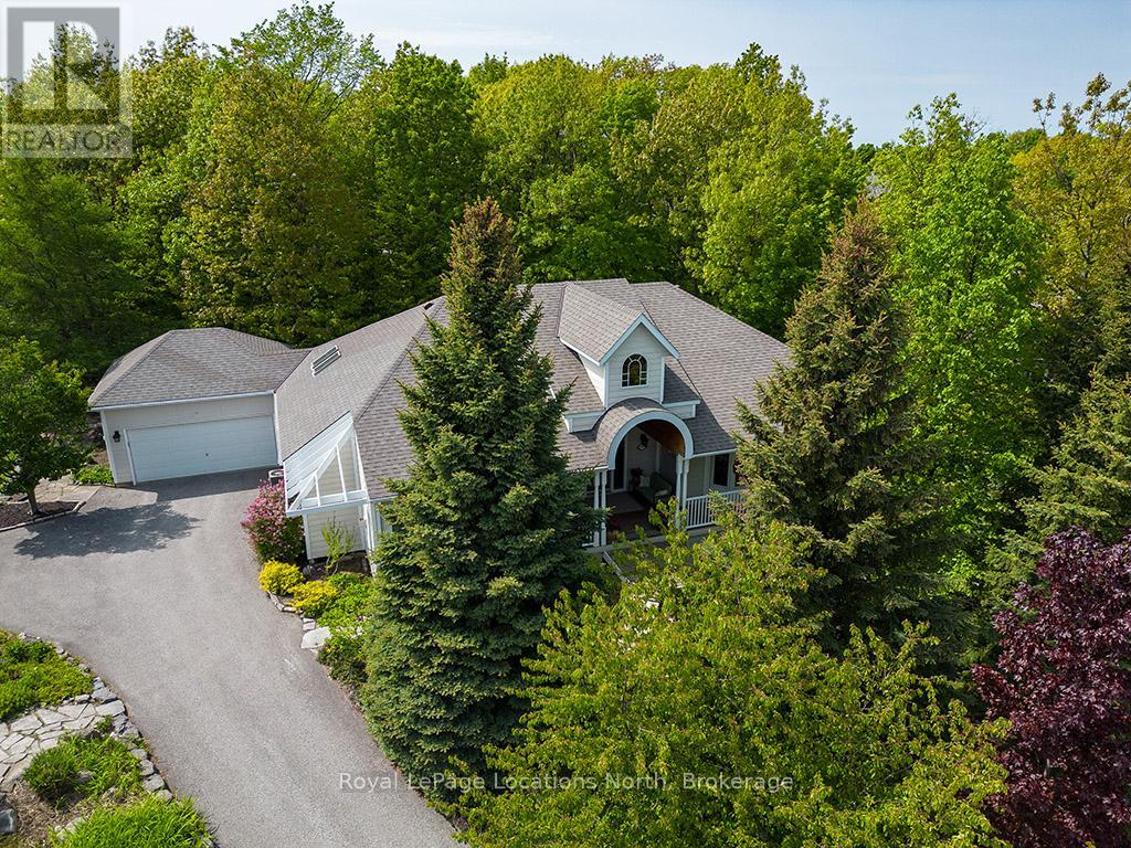 130 Davos Drive, Blue Mountains, Ontario  L9Y 0S9 - Photo 3 - X12193187