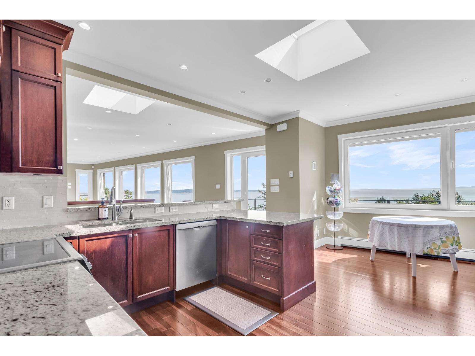 14424 Sunset Drive, White Rock, British Columbia  V2Y 0M2 - Photo 9 - R3036659