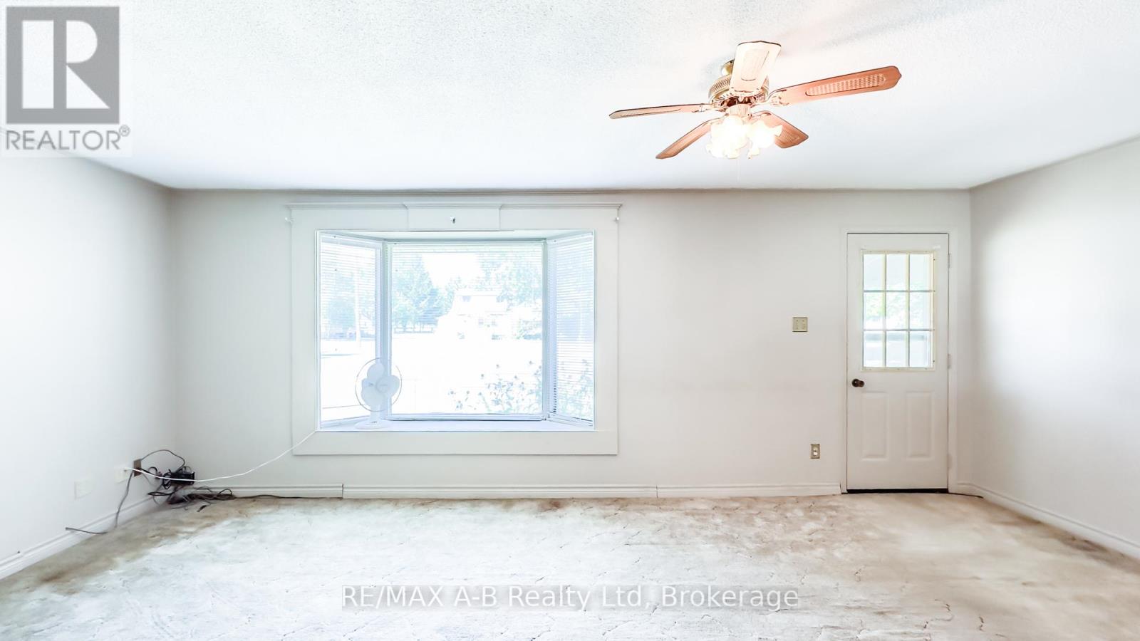 34338 Denfield Road, Lucan Biddulph, Ontario  N0M 2J0 - Photo 19 - X12340940