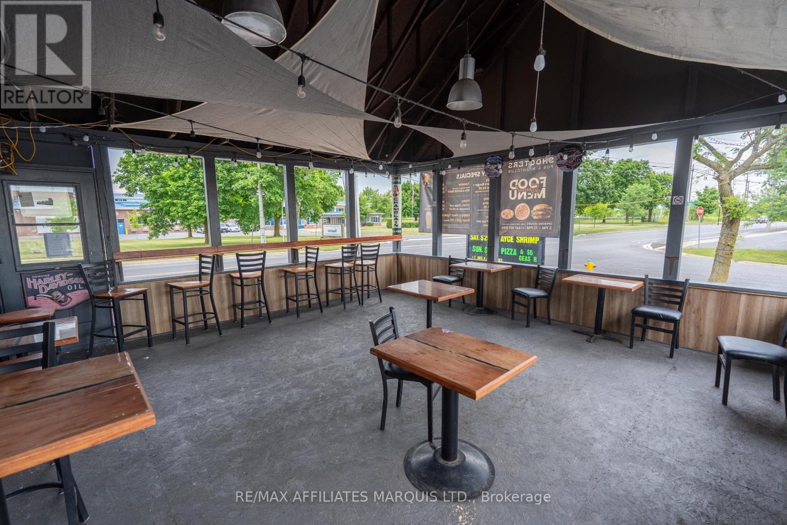 830 Second Street W, Cornwall, Ontario K6J 1H7 - Photo 5 - X12340949