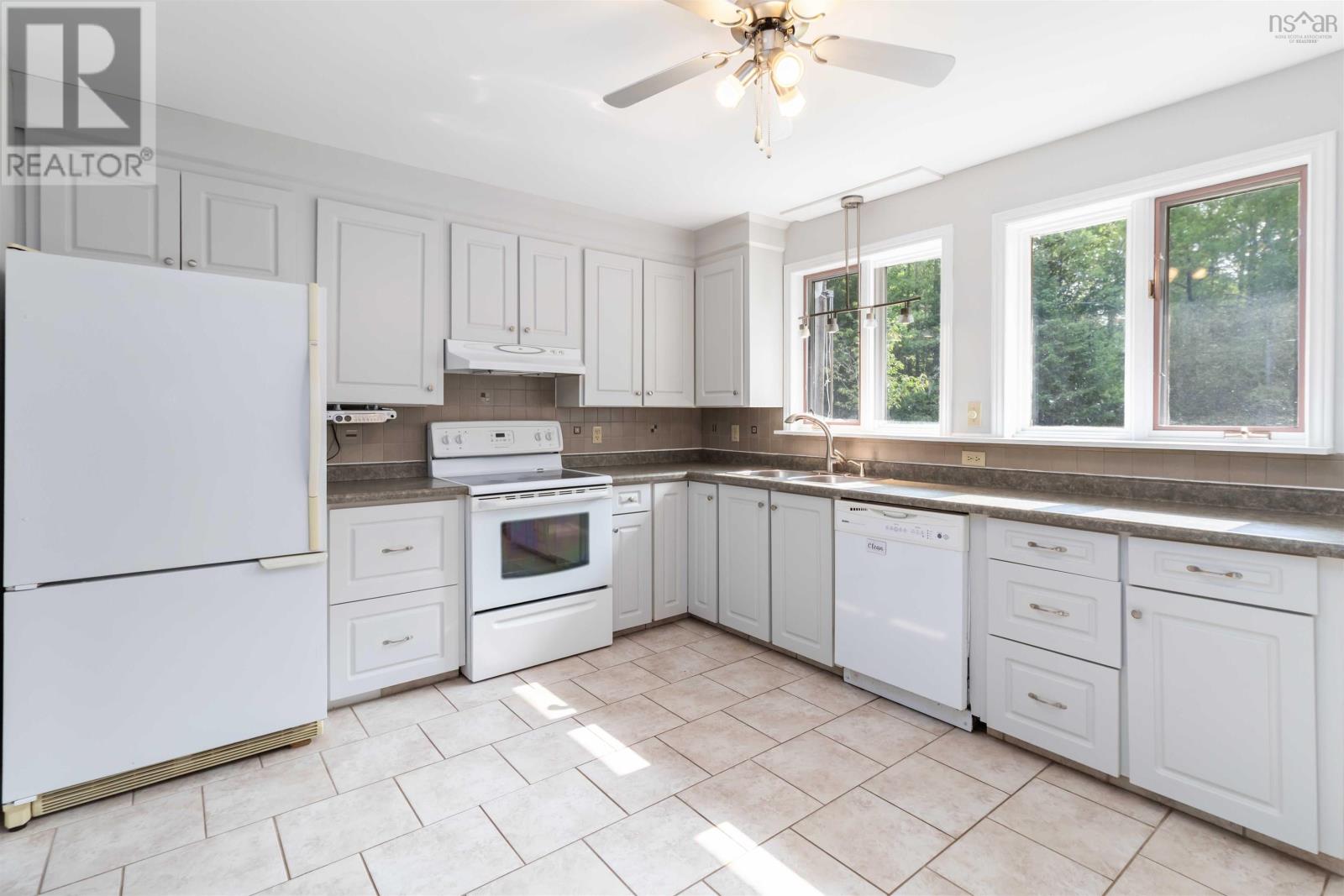 1097 Bog Road, Falmouth, Nova Scotia  B0P 1P0 - Photo 7 - 202520398