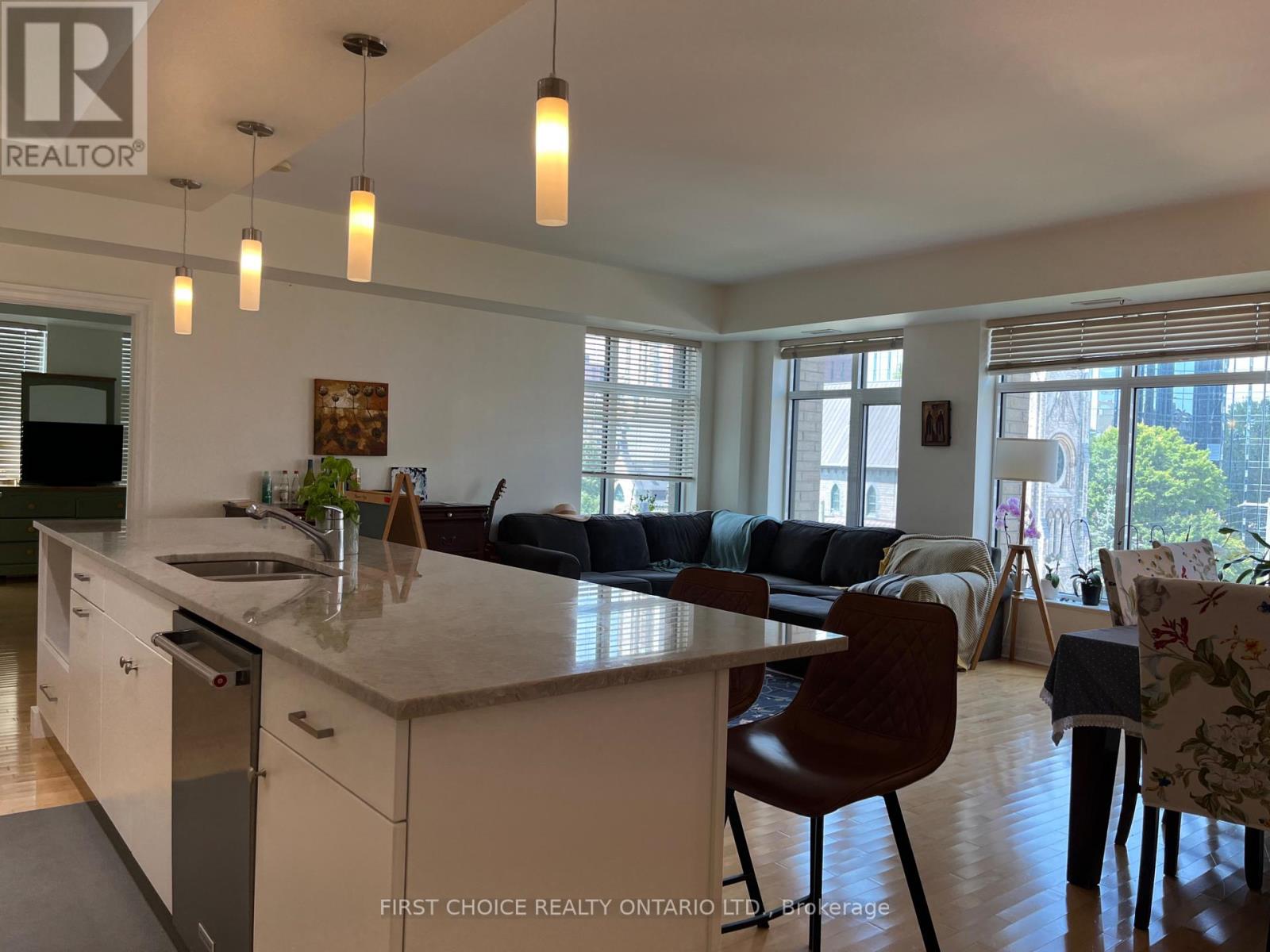 609 - 245 Kent Street, Ottawa, Ontario  K2P 0A5 - Photo 12 - X12340962