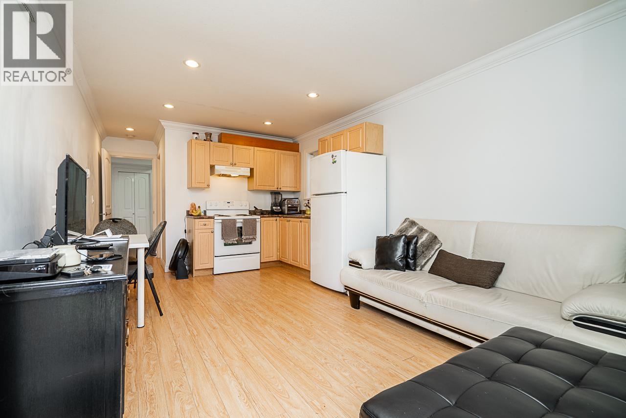 7268 1st Street, Burnaby, British Columbia  V3N 3S6 - Photo 27 - R3036661