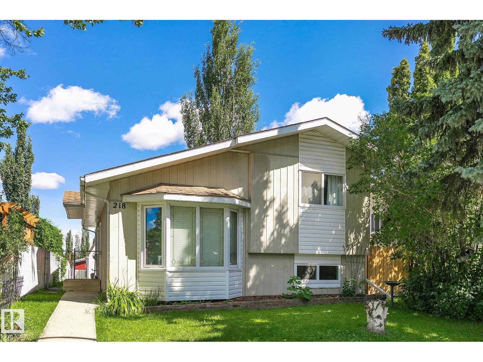Property at 218 GREENWOOD DR image 1
