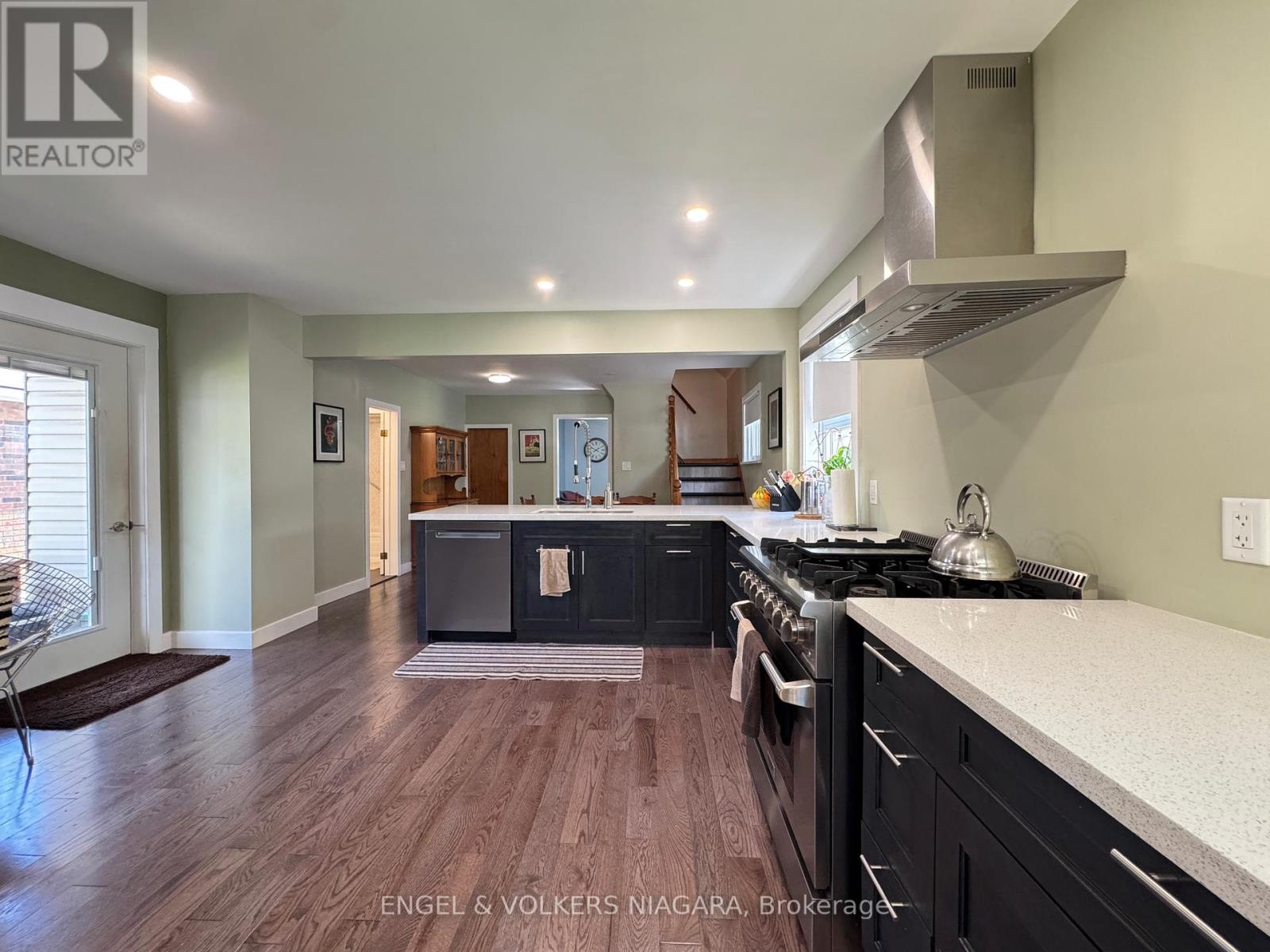 61 Hamilton Street E, St. Catharines, Ontario  L2S 1K8 - Photo 22 - X12340999