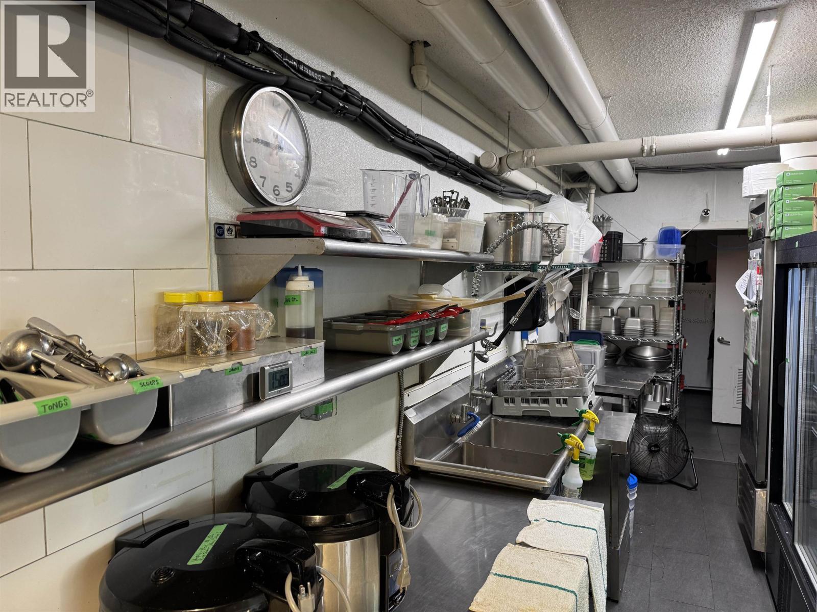 400 Confidential Street, Vancouver, British Columbia  V0V 0V0 - Photo 2 - C8071363