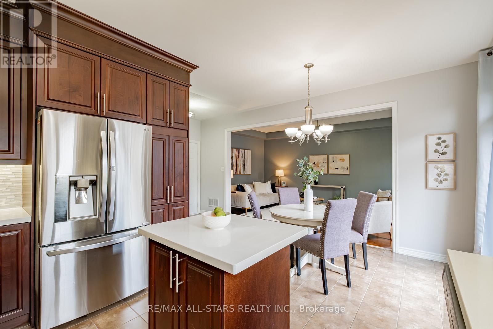 225 Delbert Circle, Whitchurch-Stouffville, Ontario  L4A 0Y7 - Photo 19 - N12340953