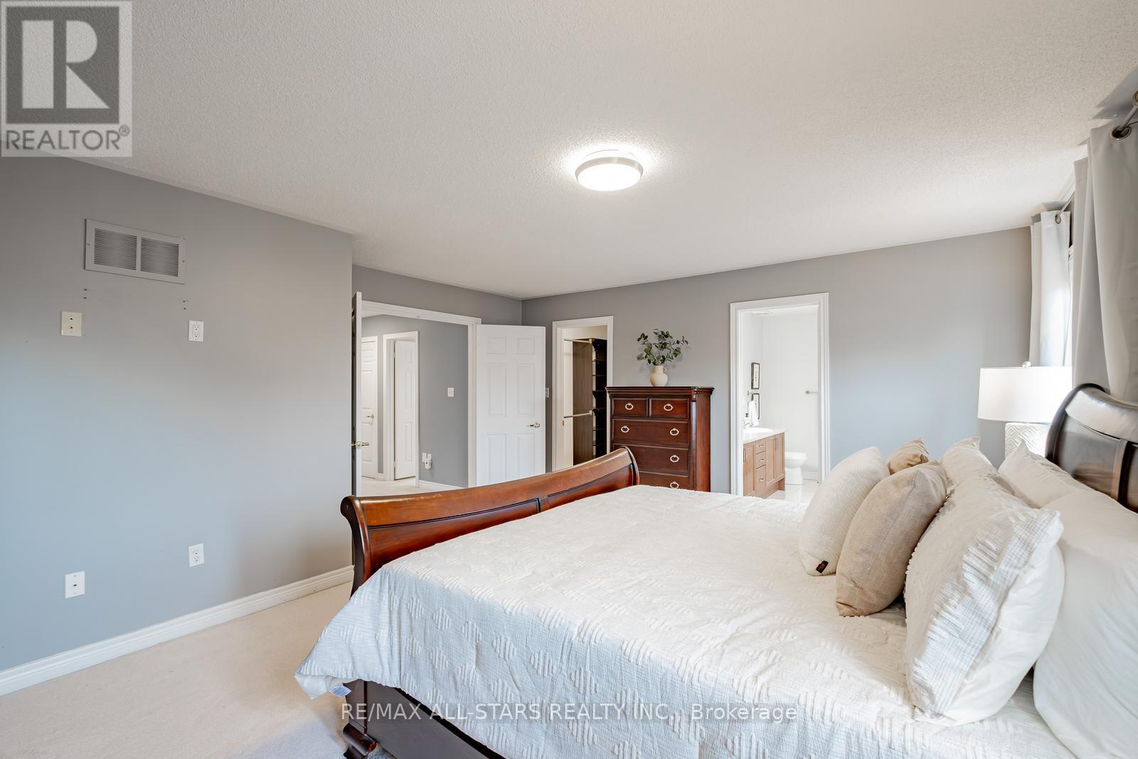 225 Delbert Circle, Whitchurch-Stouffville, Ontario  L4A 0Y7 - Photo 21 - N12340953