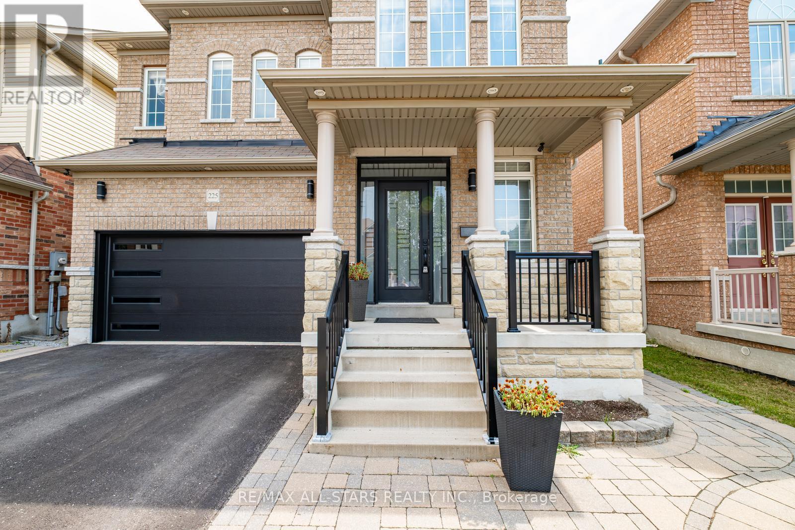 Property at 225 DELBERT CIRCLE image 3