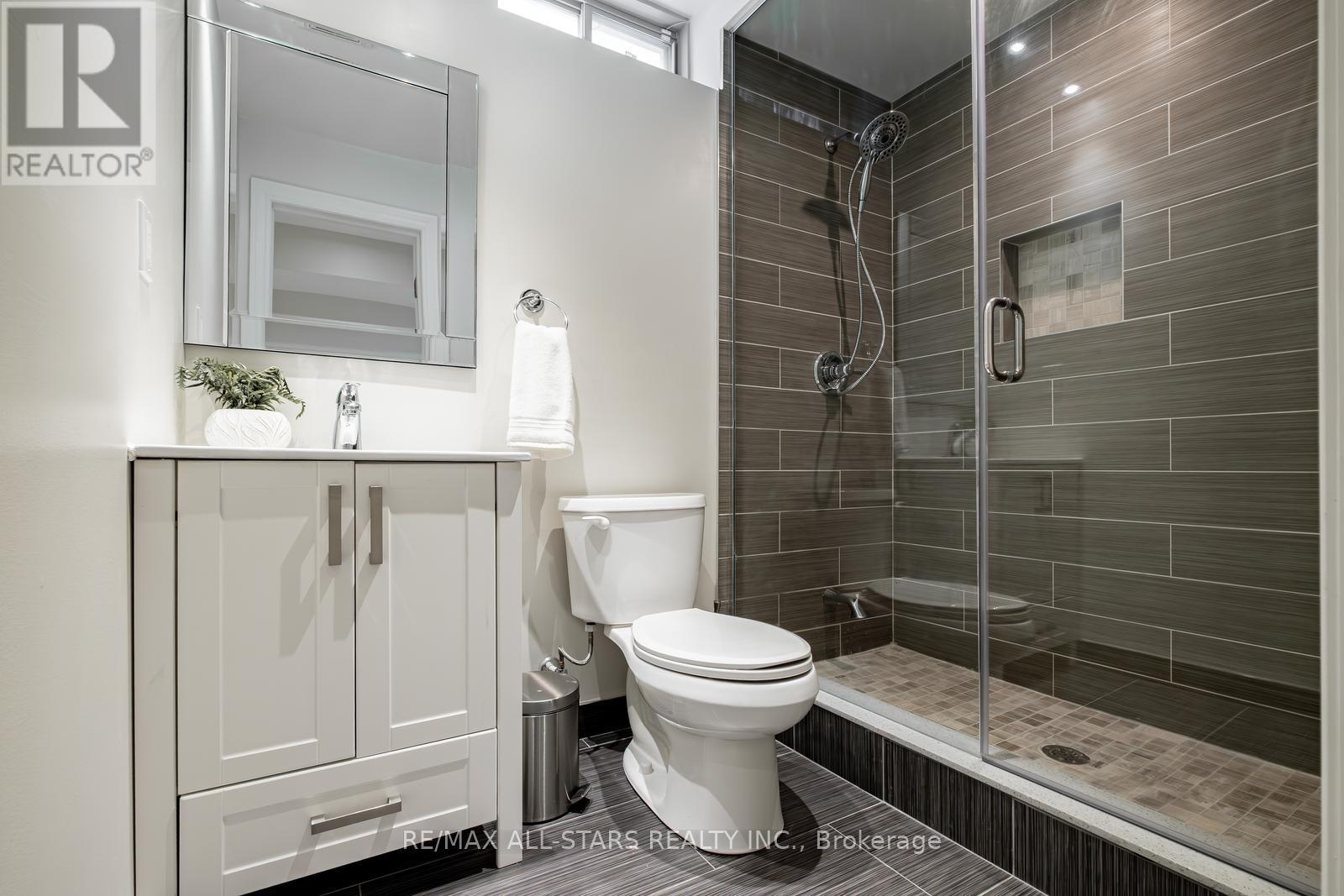 225 Delbert Circle, Whitchurch-Stouffville, Ontario  L4A 0Y7 - Photo 38 - N12340953