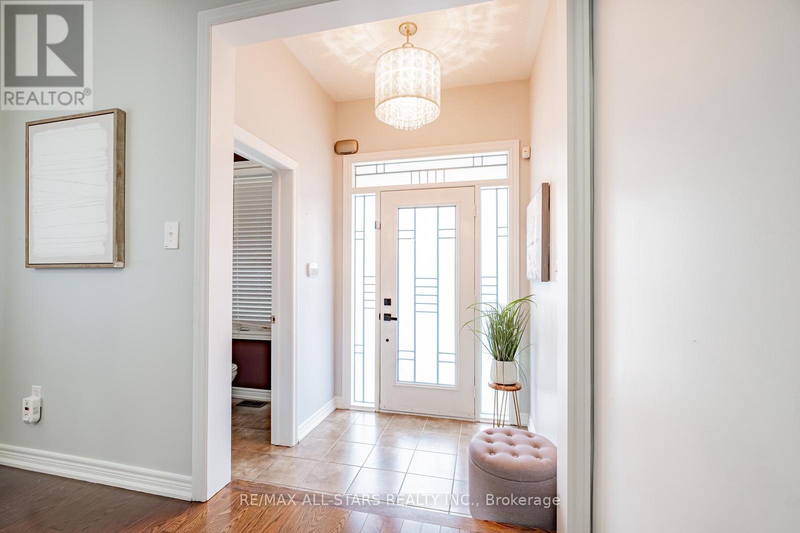 Property at 225 DELBERT CIRCLE image 5