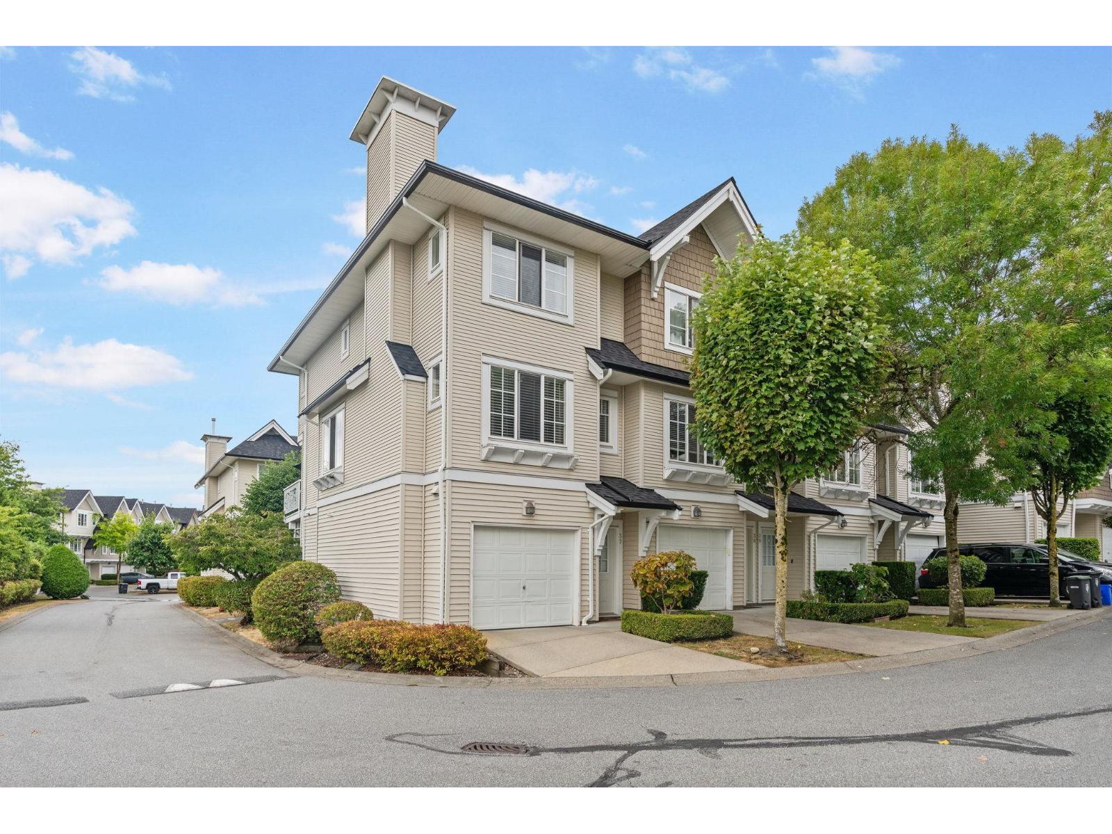 Property at 37 20560 66 AVENUE image 1