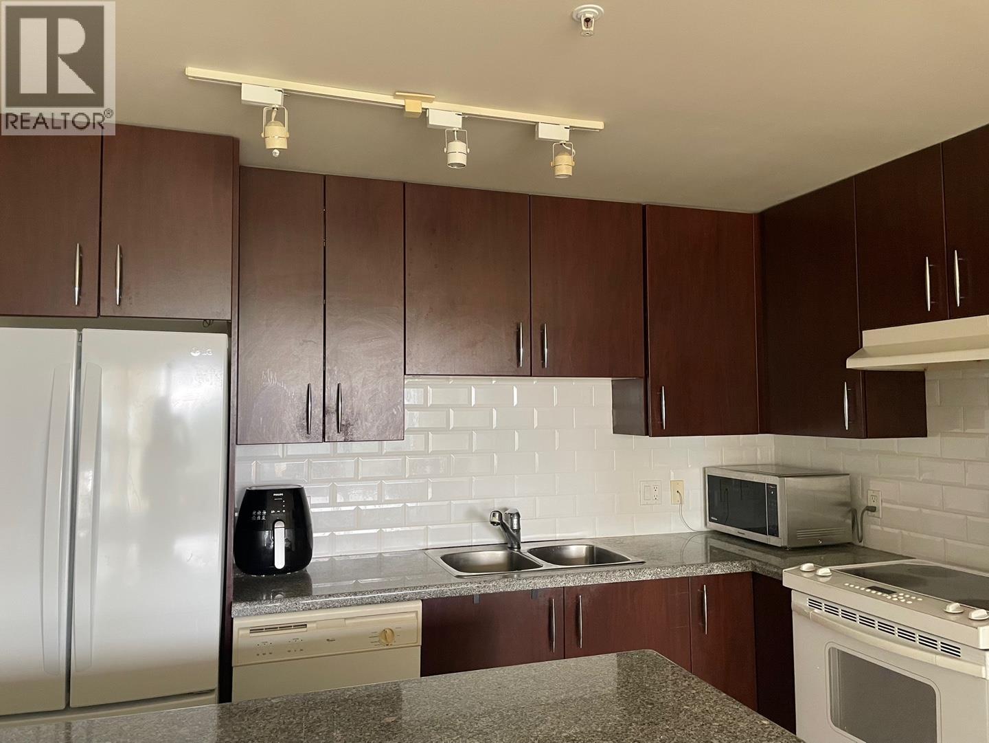 1404 7388 Sandborne Avenue, Burnaby, British Columbia  V3N 5C4 - Photo 6 - R3036647