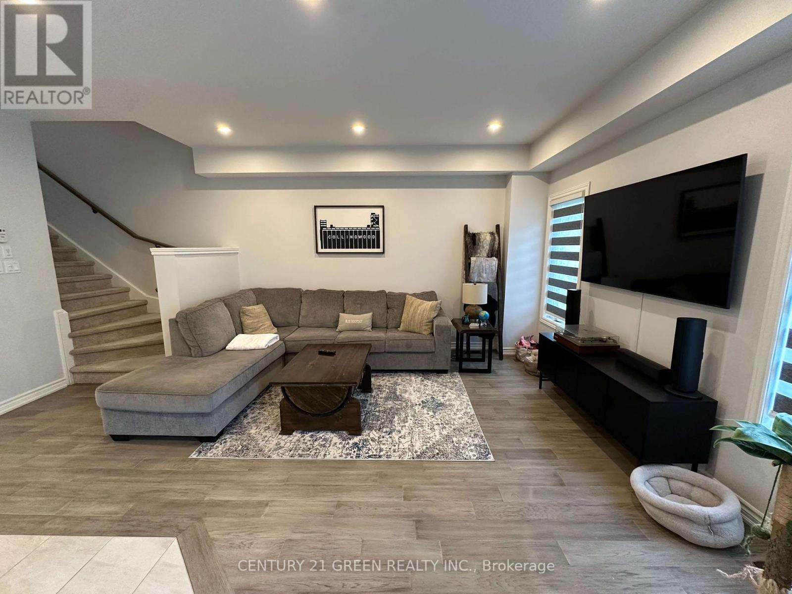 170 Rosie Street, Blue Mountains, Ontario  N0H 1J0 - Photo 7 - X12340920