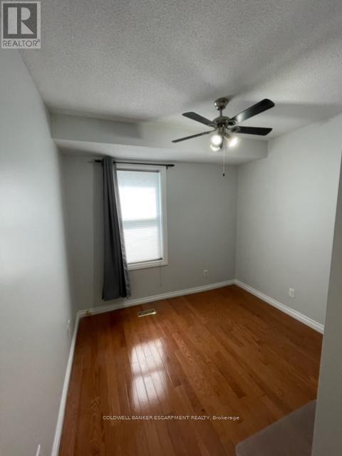B - 119 Mill Street E, Halton Hills, Ontario  L7G 2C7 - Photo 10 - W12301263
