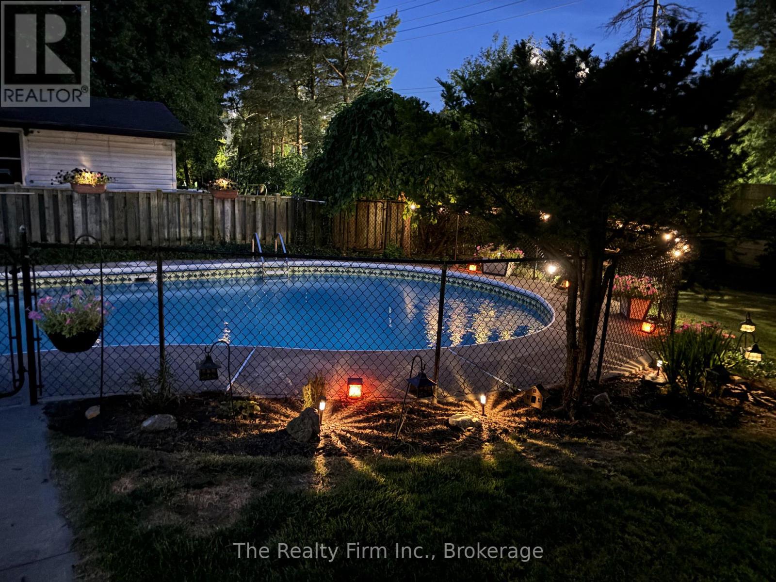 1208 Guildwood Boulevard, London North, Ontario  N6H 4G9 - Photo 35 - X12341152