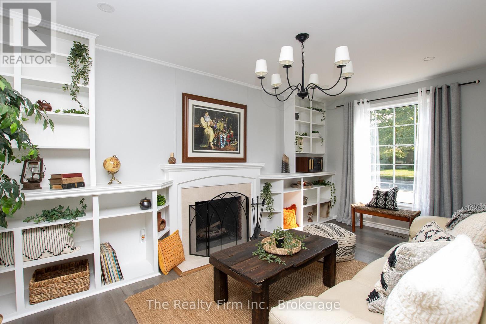 1208 Guildwood Boulevard, London North, Ontario  N6H 4G9 - Photo 7 - X12341152