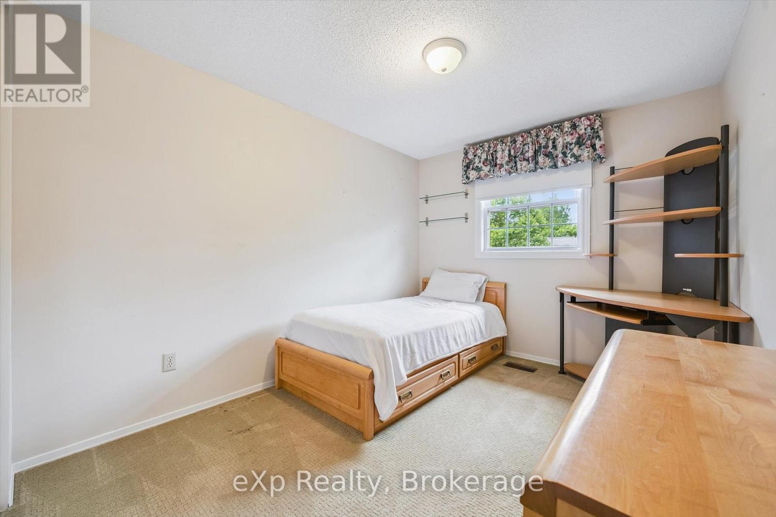 8 Aspen Valley Crescent, Guelph, Ontario  N1G 3Z8 - Photo 14 - X12341141