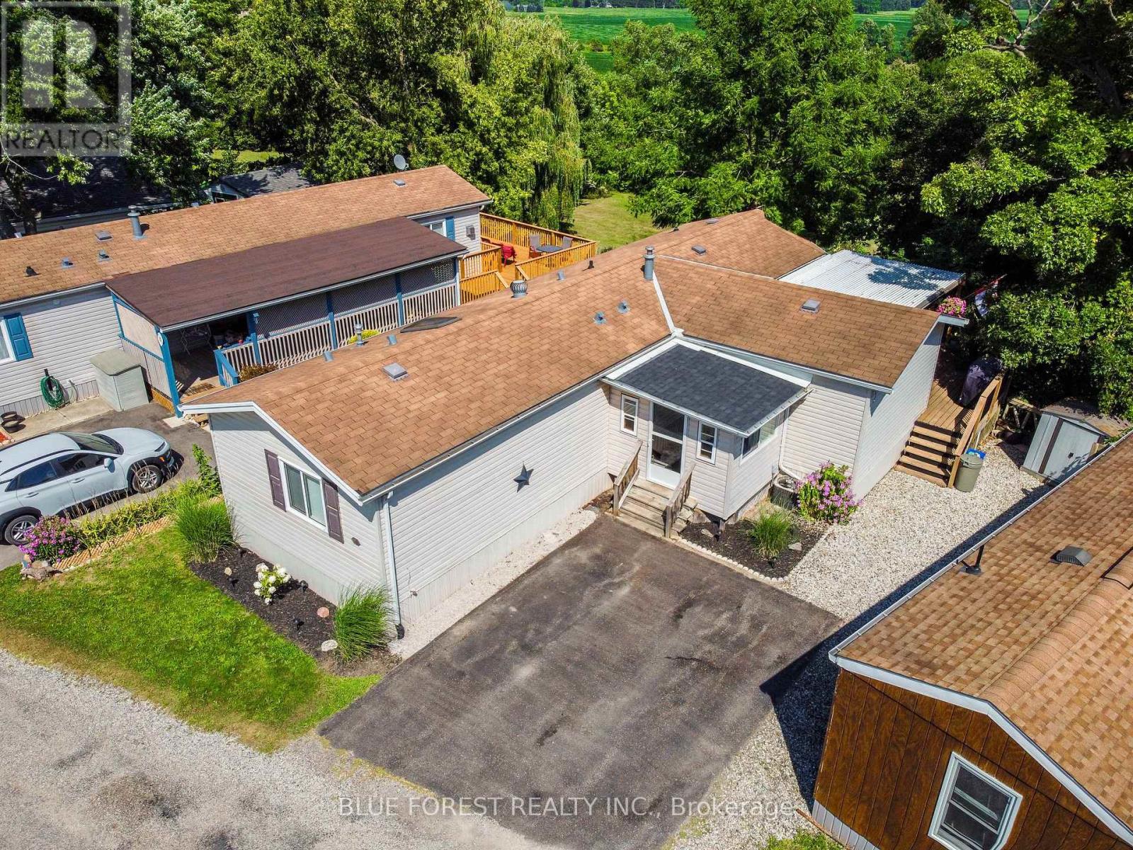 52 - 3100 Dorchester Road, Thames Centre, Ontario  N0L 1G5 - Photo 1 - X12341137