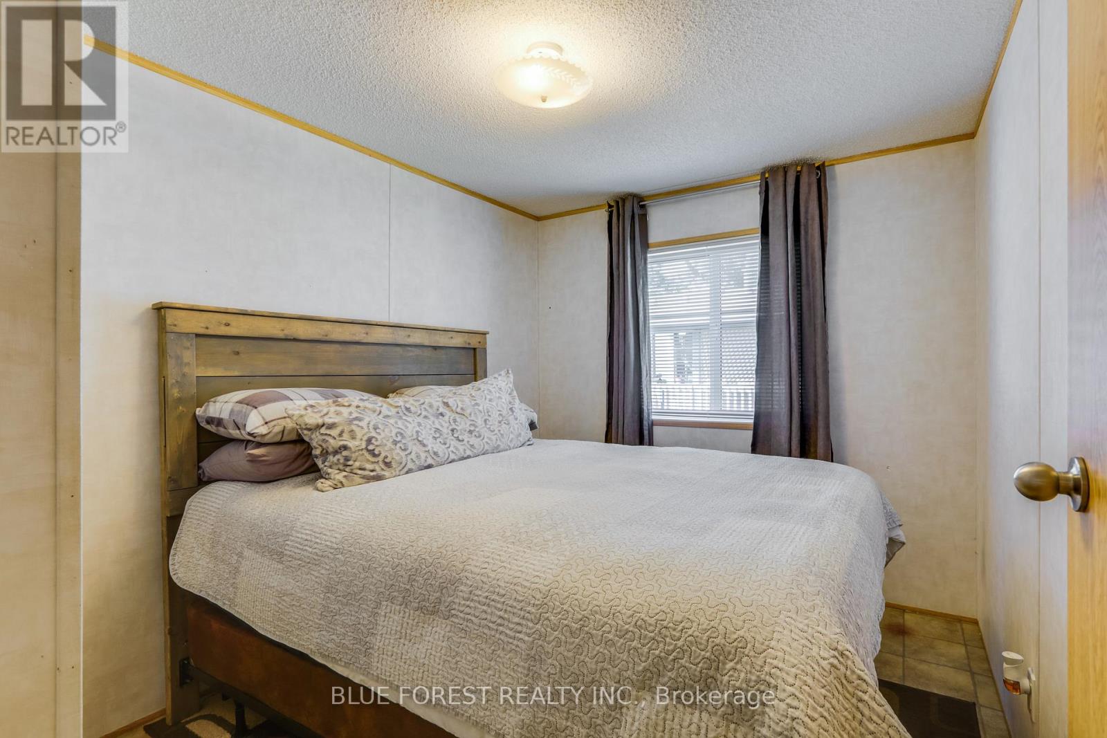 52 - 3100 Dorchester Road, Thames Centre, Ontario  N0L 1G5 - Photo 17 - X12341137