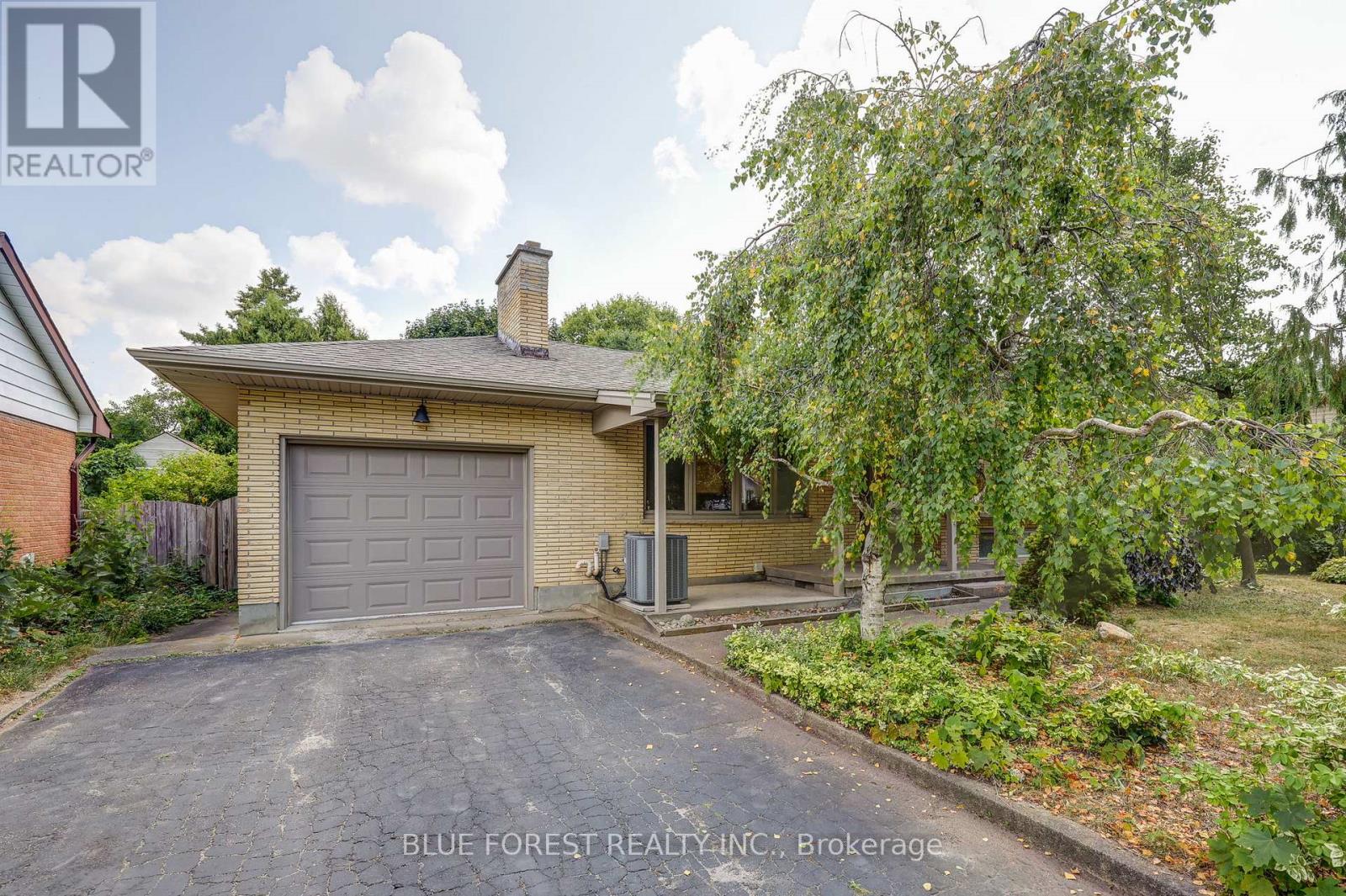 816 Dalkeith Avenue, London North, Ontario  N5X 1R8 - Photo 2 - X12341146