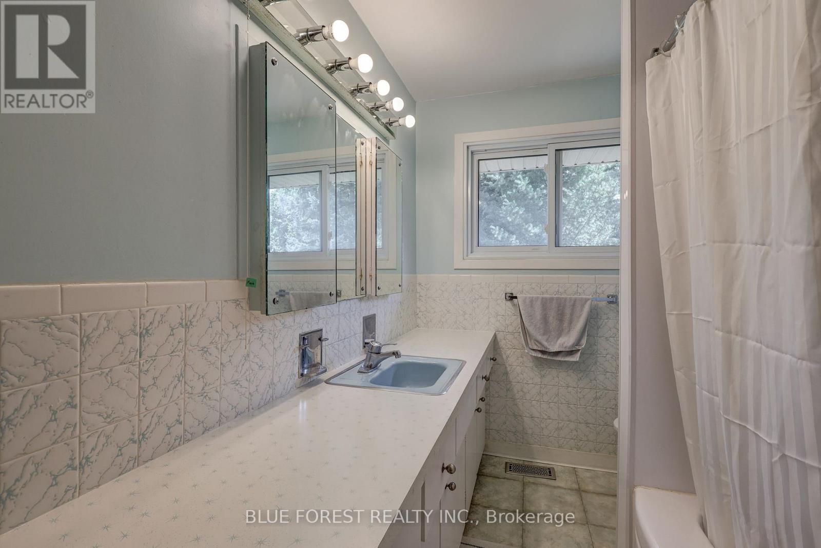 816 Dalkeith Avenue, London North, Ontario  N5X 1R8 - Photo 24 - X12341146
