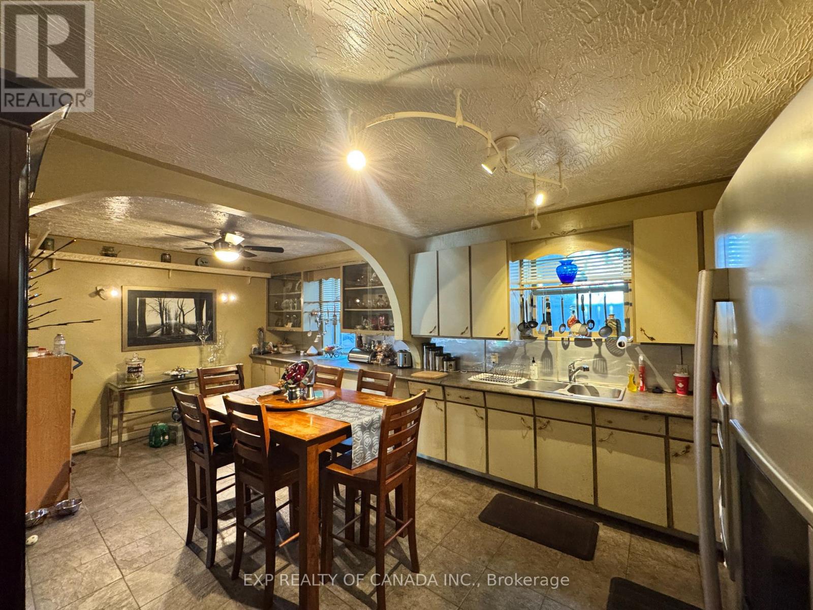 Property at 108 TOKE STREET image 3
