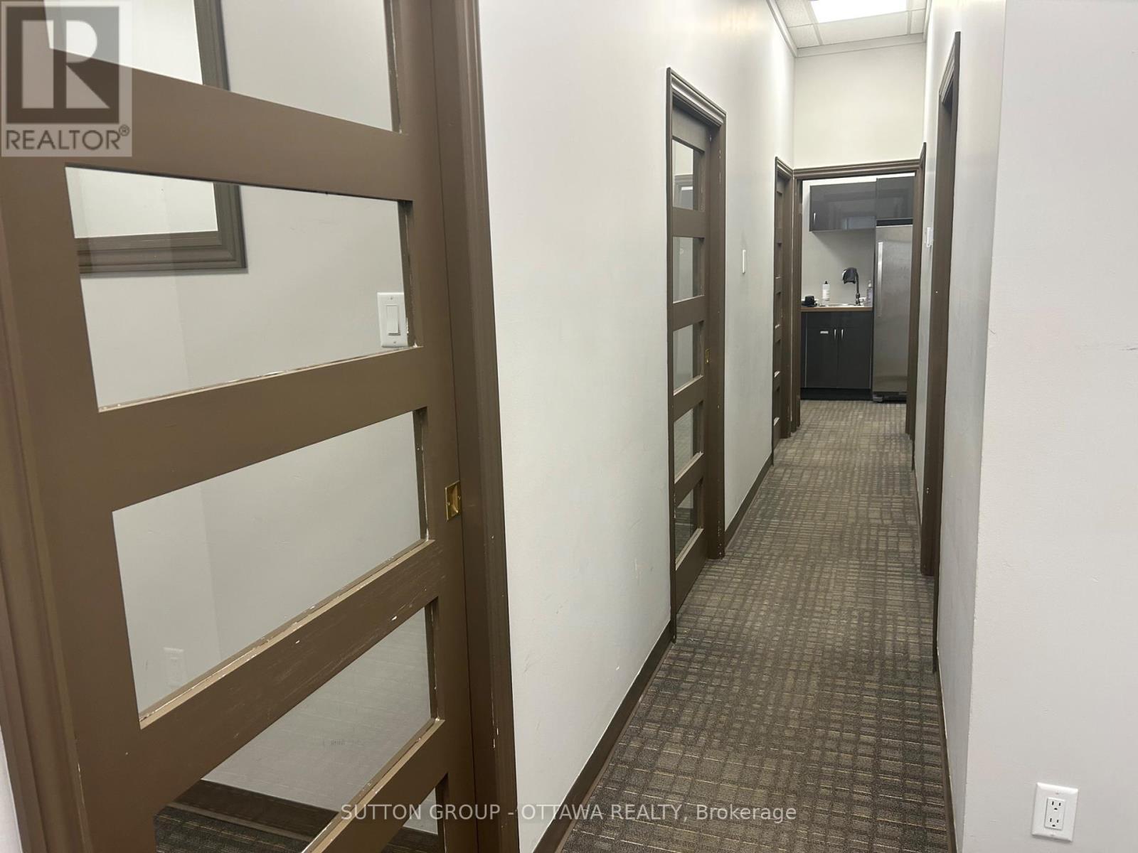 2421 St Joseph Boulevard W, Ottawa, Ontario  K1C 1A8 - Photo 14 - X12341143