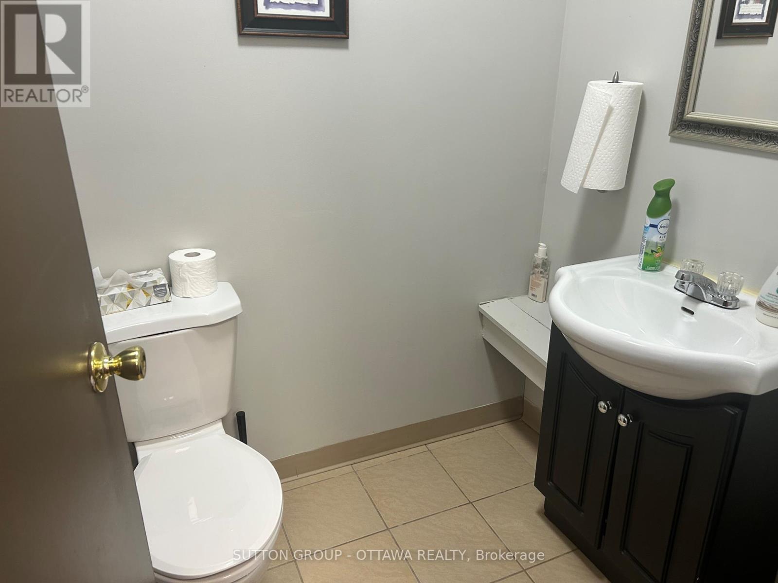 2421 St Joseph Boulevard W, Ottawa, Ontario  K1C 1A8 - Photo 16 - X12341143