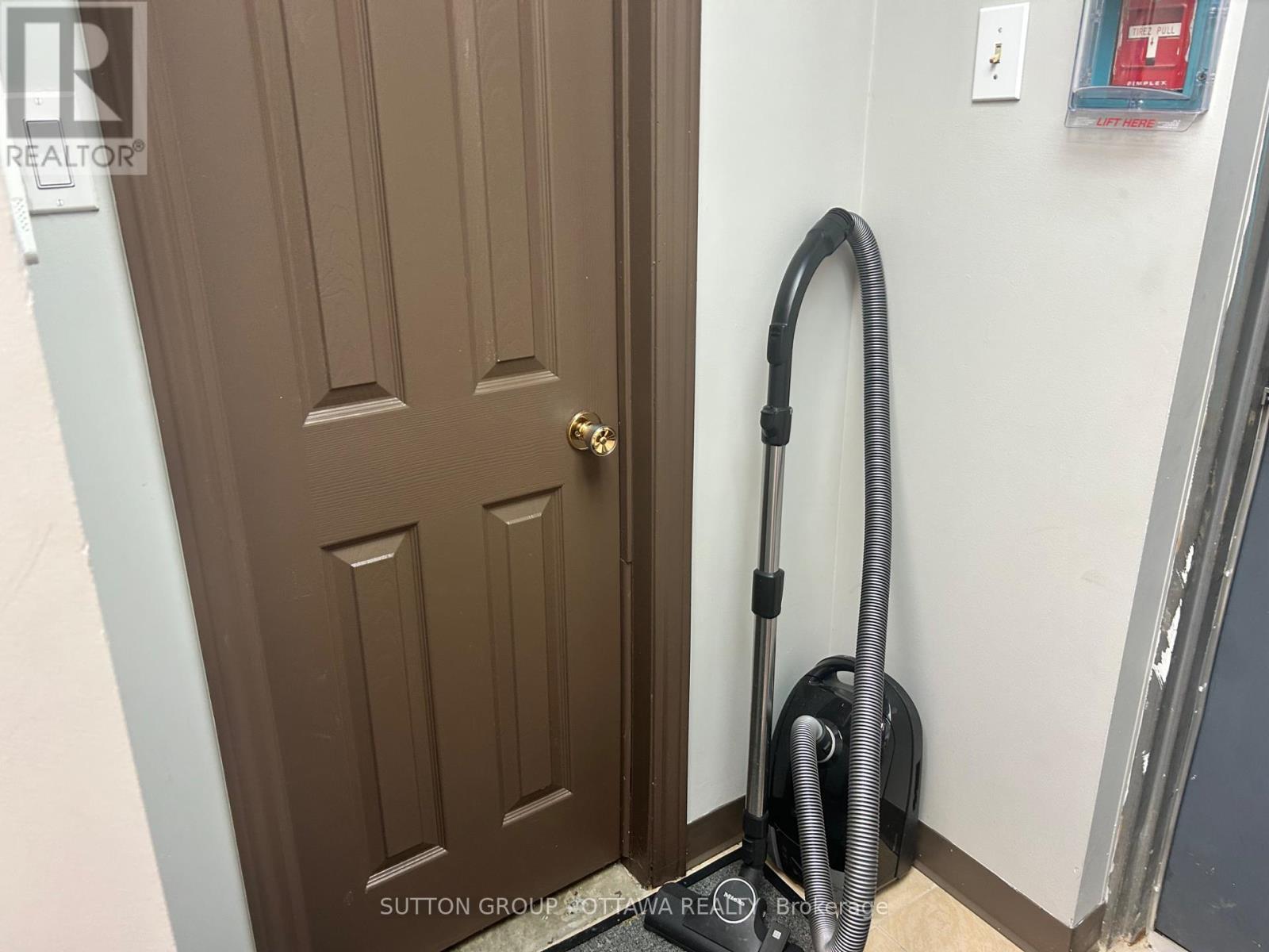 2421 St Joseph Boulevard W, Ottawa, Ontario  K1C 1A8 - Photo 19 - X12341143
